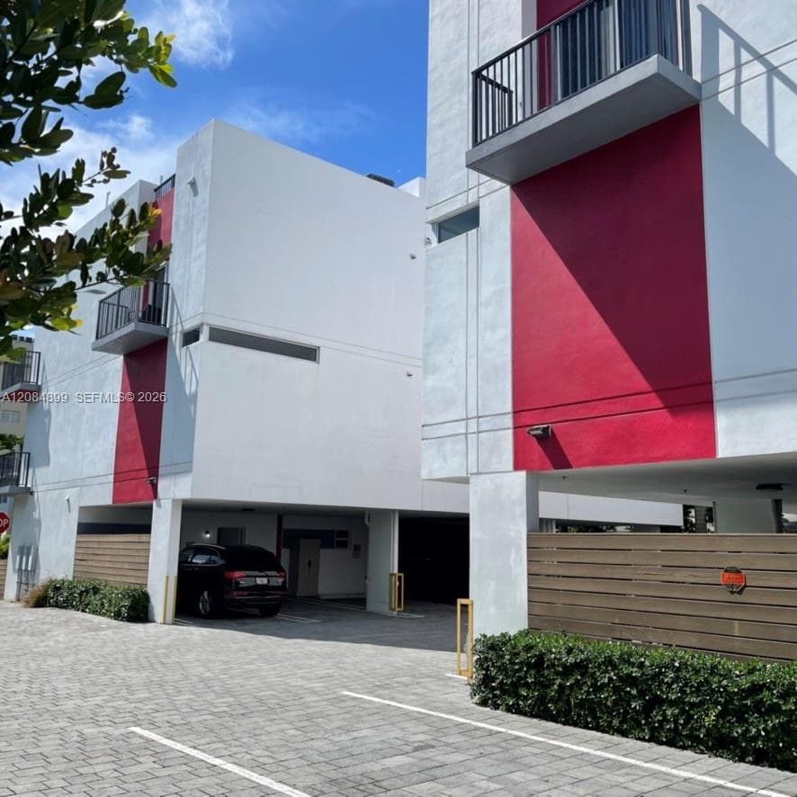1813 Madison St, Hollywood FL 33020
