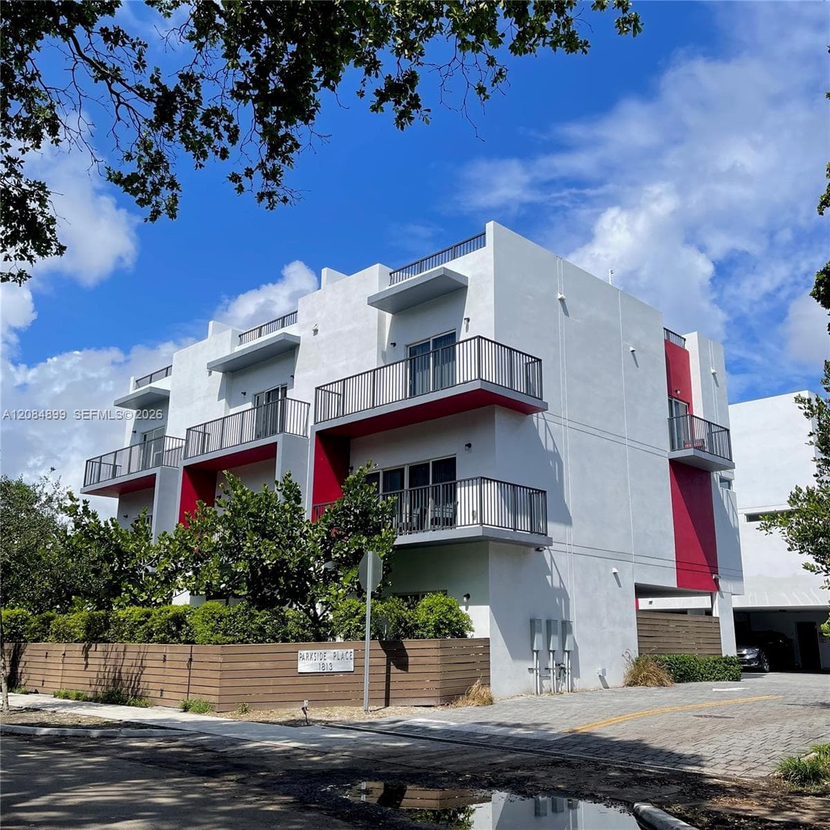 1813 Madison St, Hollywood FL 33020