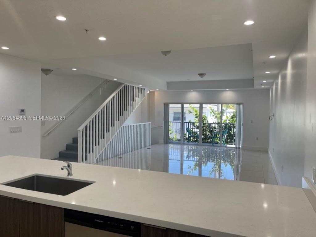 1813 Madison St, Hollywood FL 33020