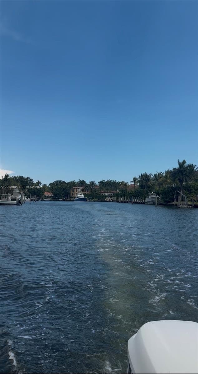 470 Marquesa Dr, Coral Gables FL 33156
