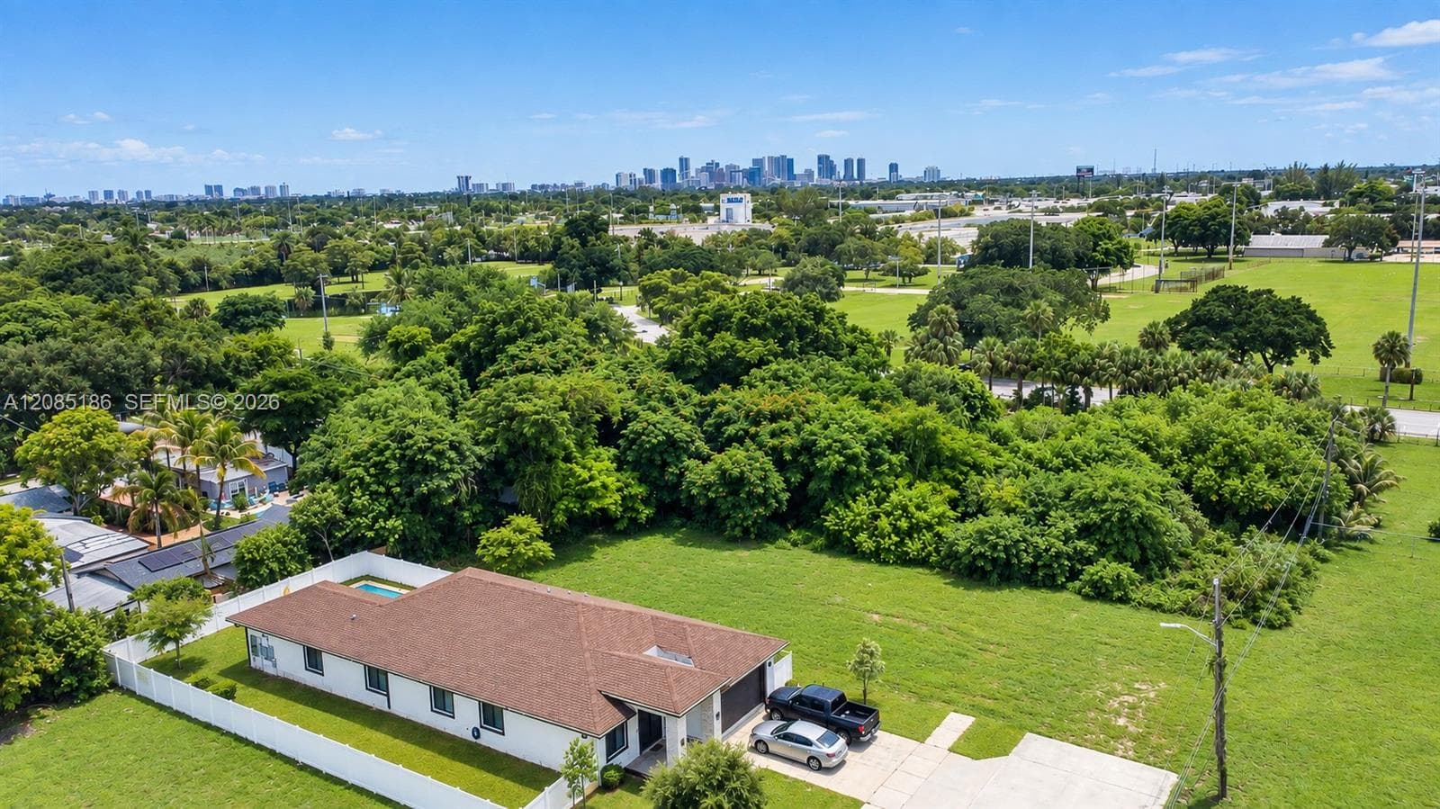2620 NW 20th Ave, Oakland Park FL 33311