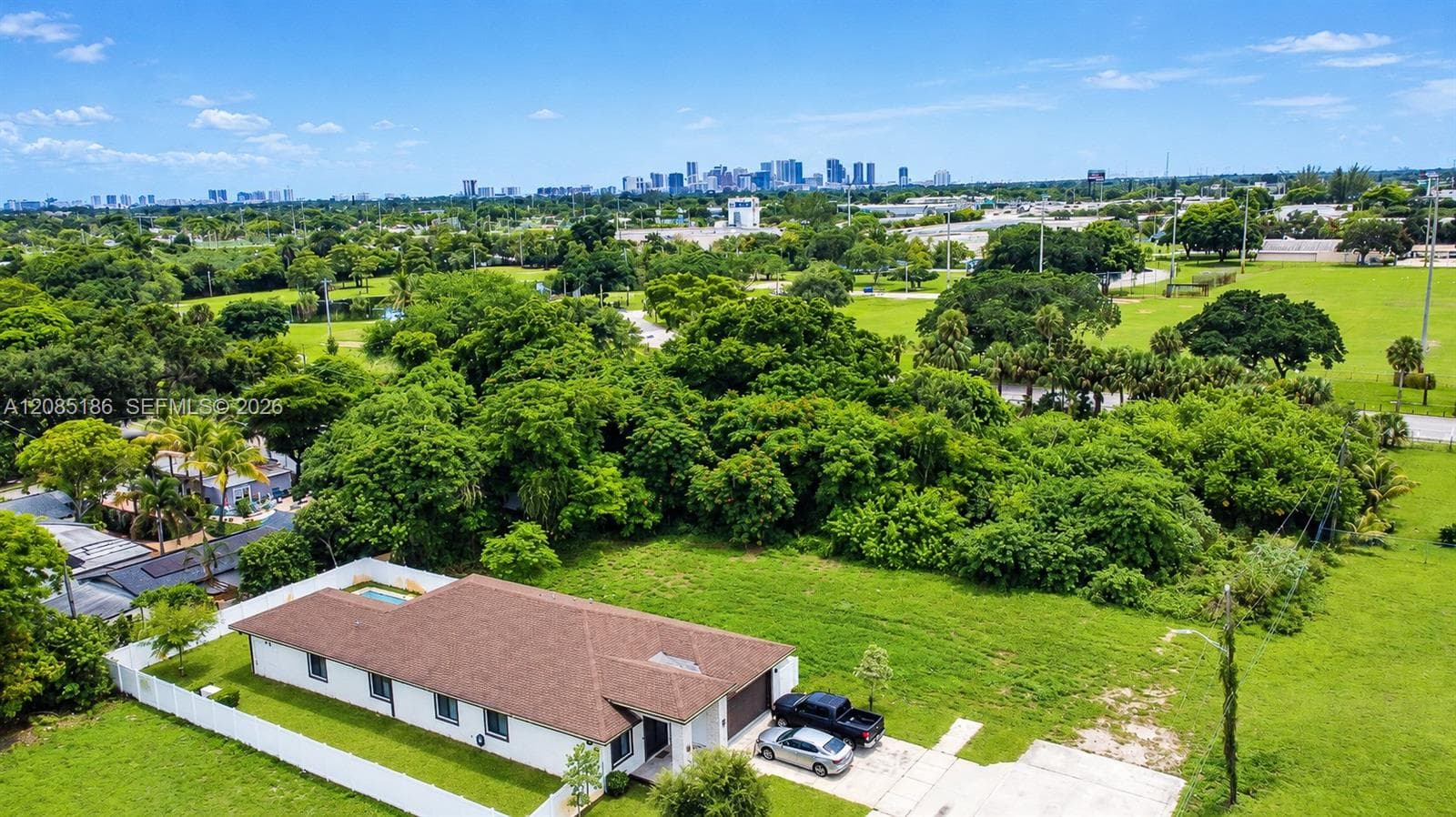 2620 NW 20th Ave, Oakland Park FL 33311