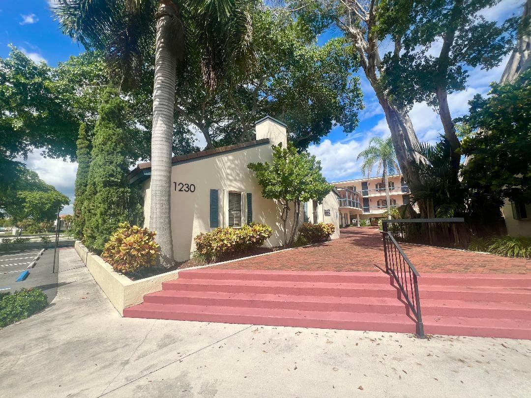 1230 S Federal Highway # 102, Boynton Beach FL 33435