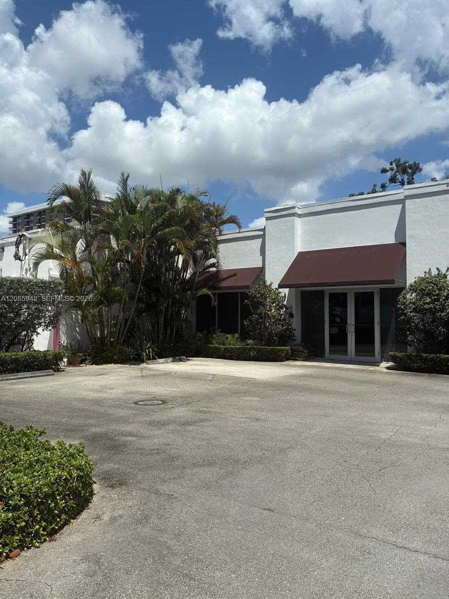 105, 111, 119 NE 21 Street, Miami FL 33137