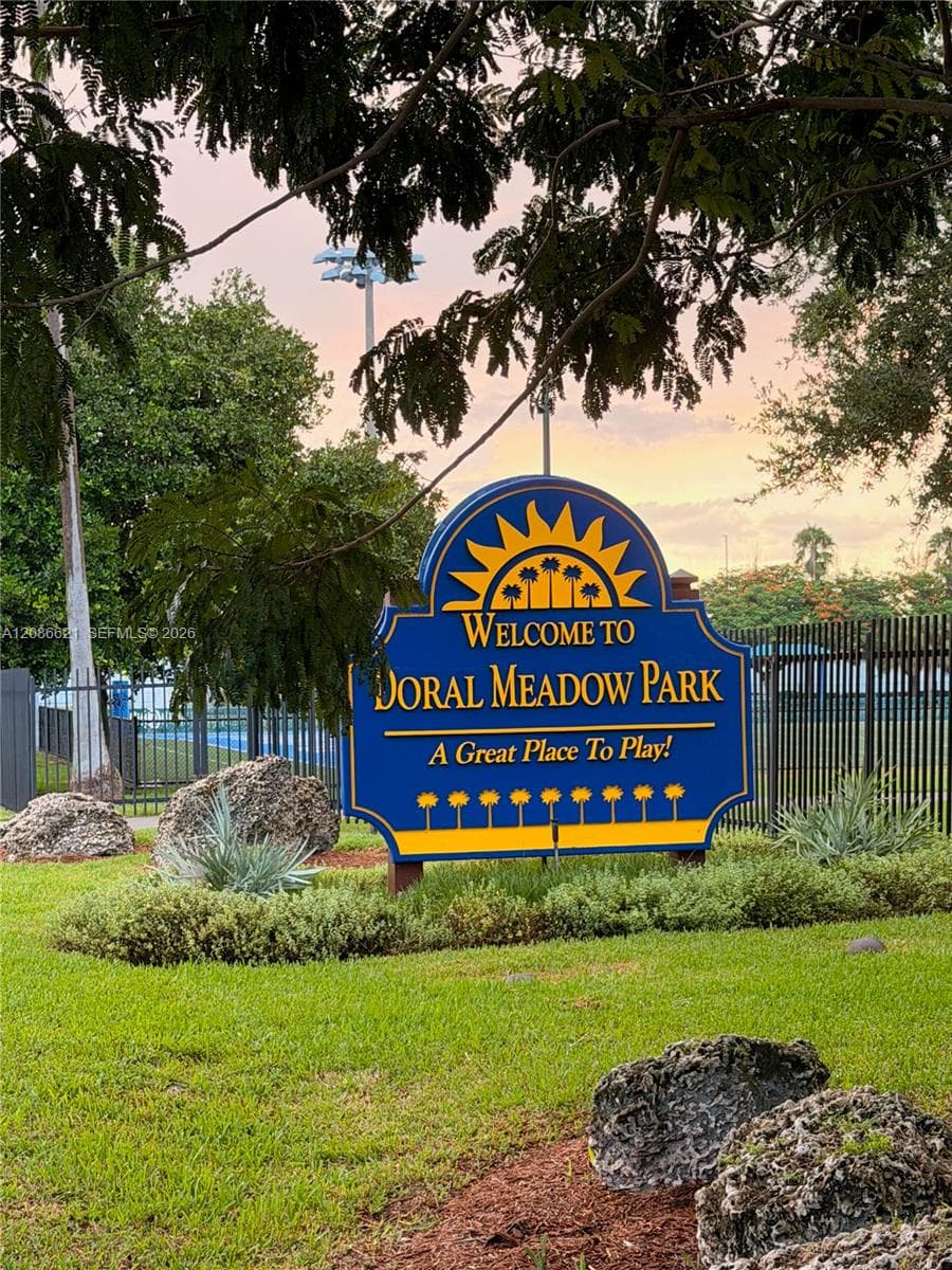 nw 122 Nw 52, Doral FL 33178