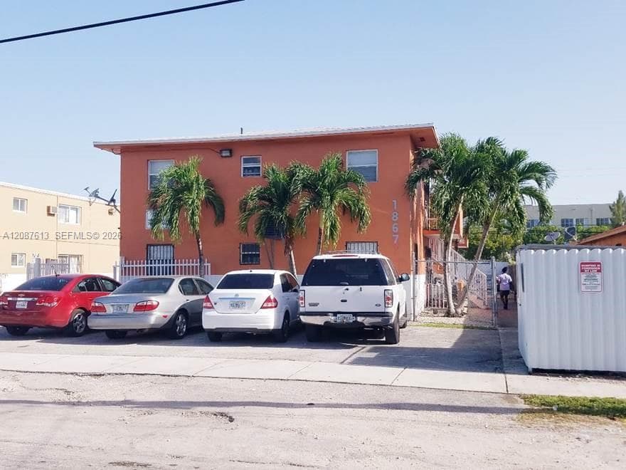 1867 NW 35th St # 6, Miami FL 33142