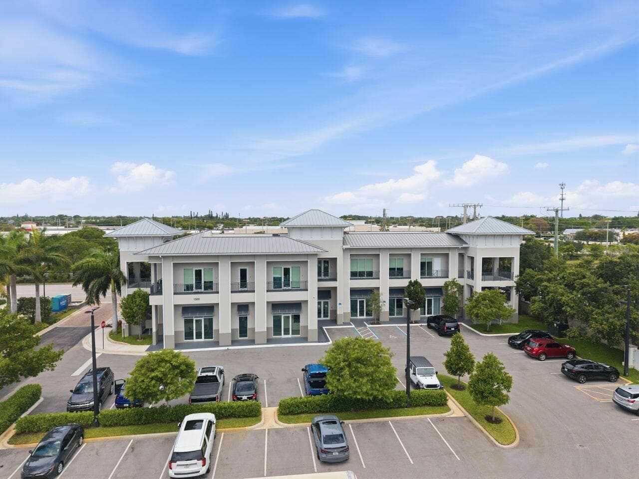 1300 S Dixie Highway, Lantana FL 33462