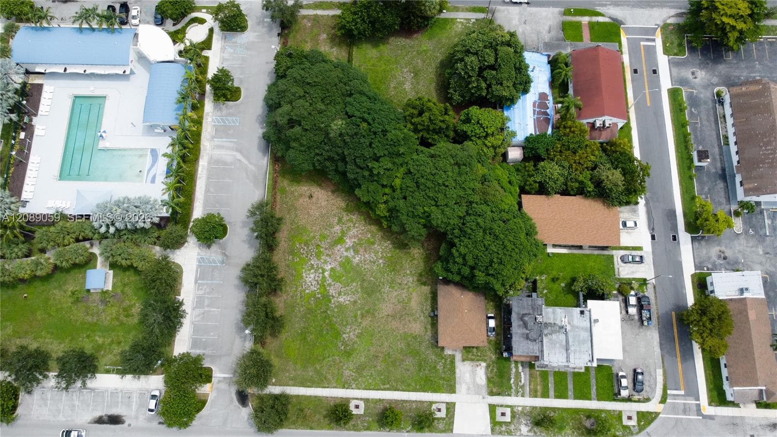 708 NW 2nd Ave, Hallandale Beach FL 33009