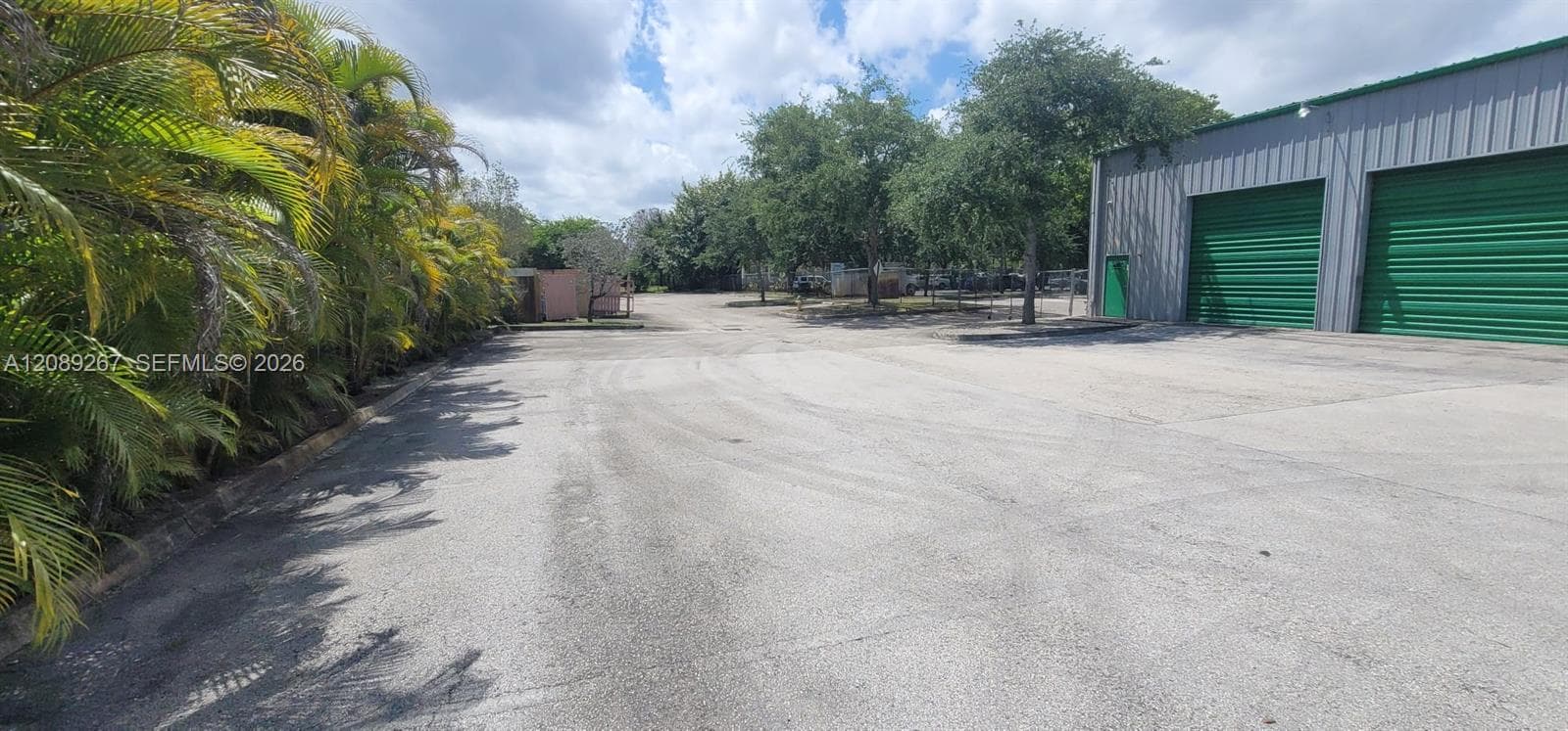 6950 Stirling Rd, Davie FL 33024