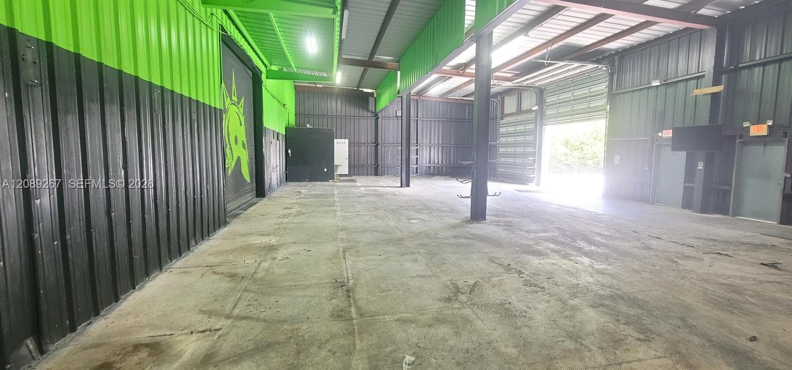 6950 Stirling Rd, Davie FL 33024