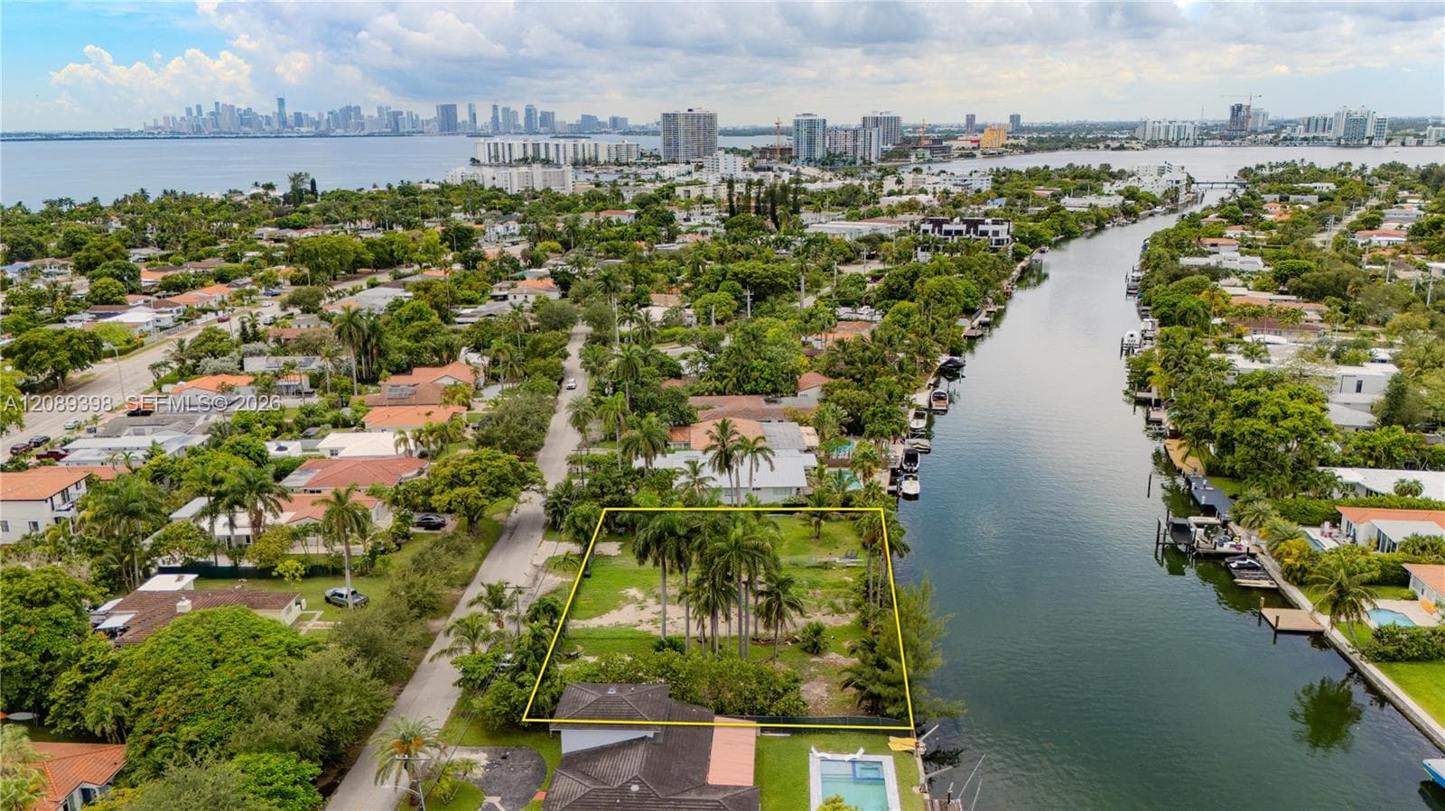 1415 Marseille Dr, Miami Beach FL 33141
