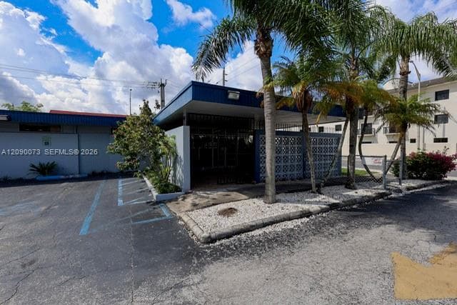 2825 E 4th Ave, Hialeah FL 33013