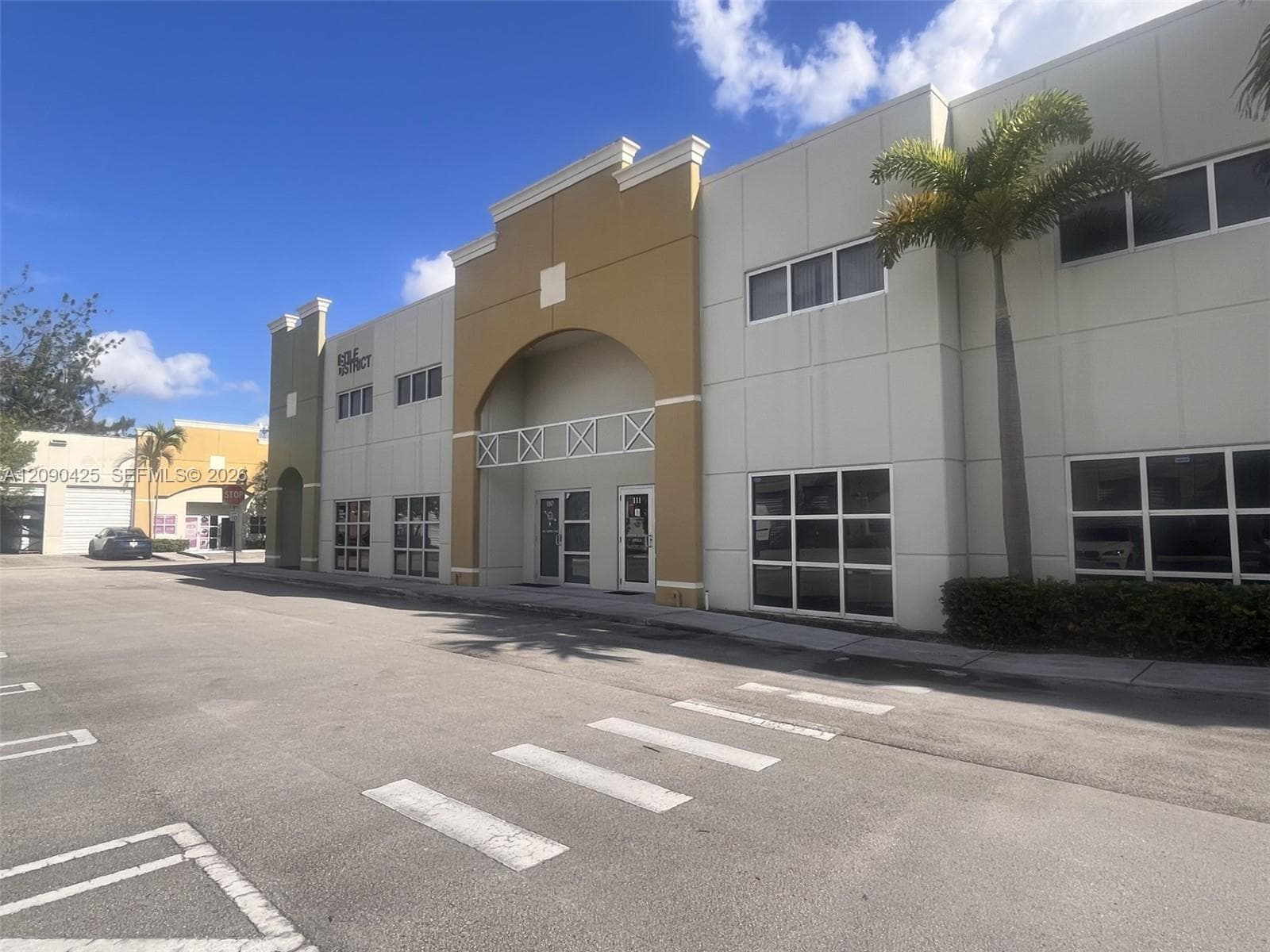 2051 NW 112th Ave, Sweetwater FL 33172