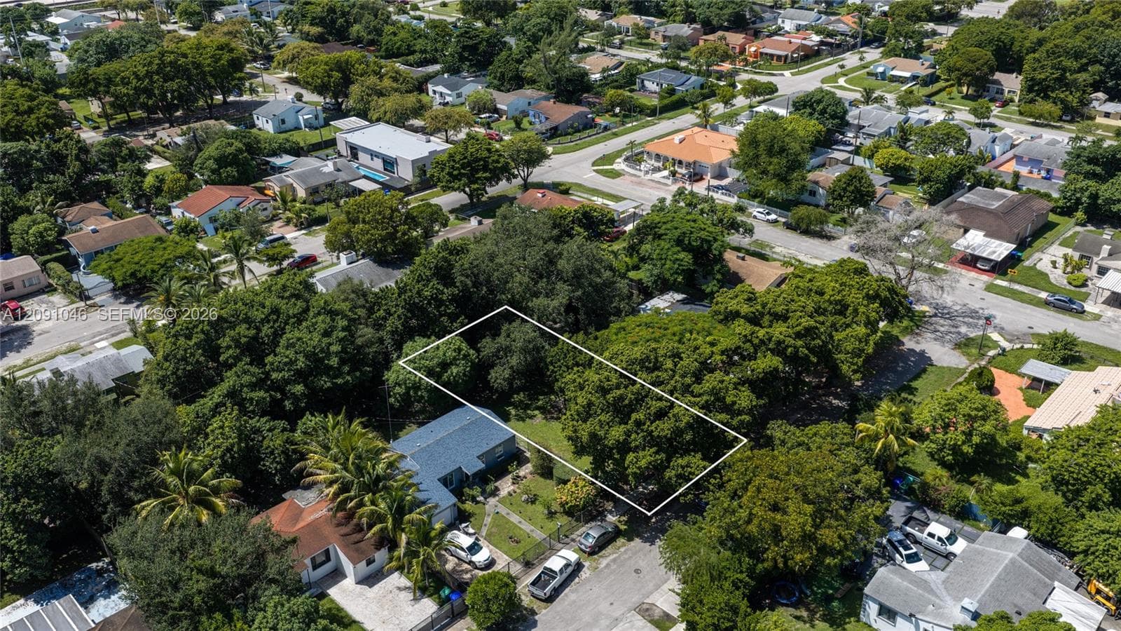 1060 NW 44th St, Miami FL 33127