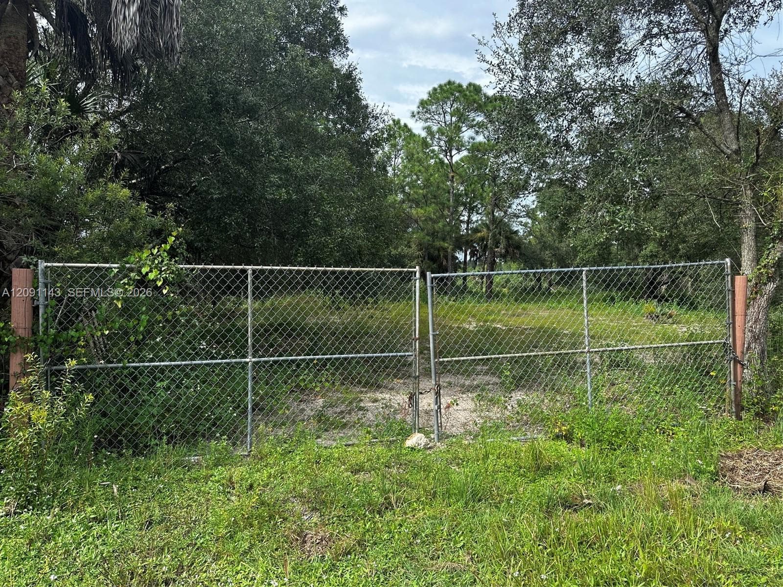 123 Pine Lake Ave, Clewiston FL 33440