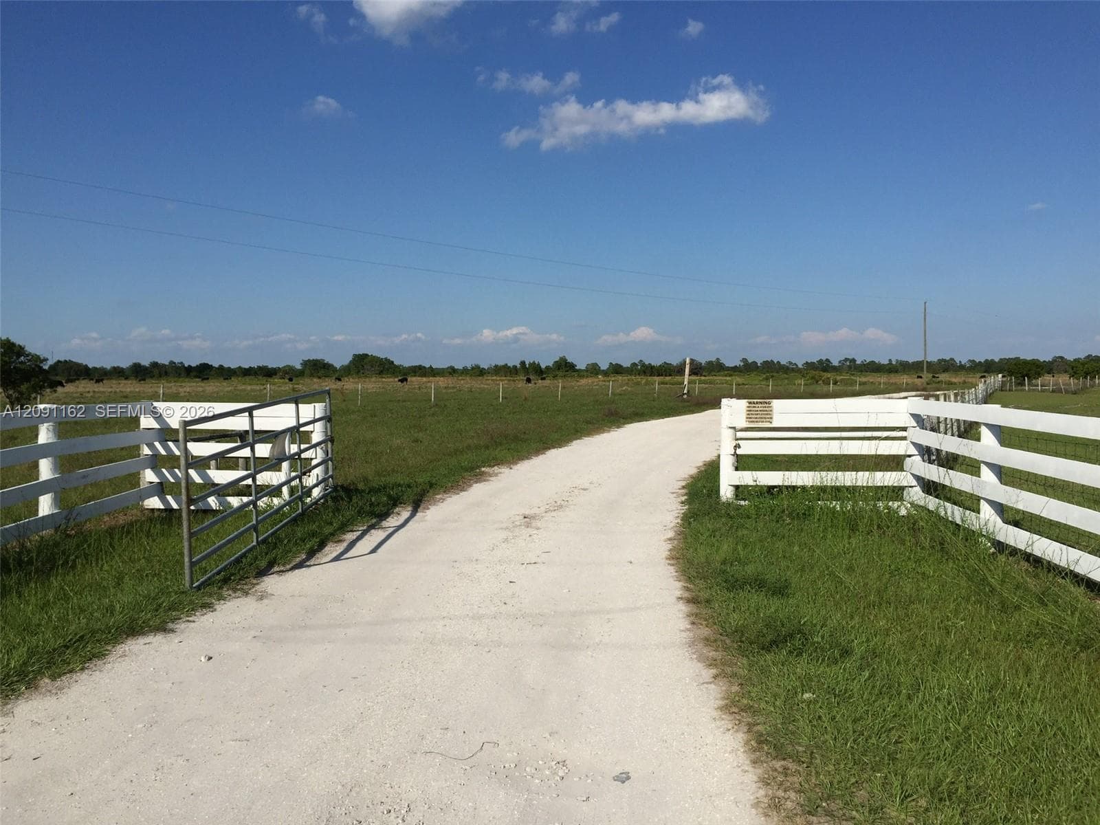 315 DETJENS DAIRY RD, Other City - In The State Of Florida FL 33960