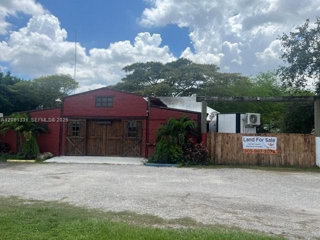 17480 SW 232nd St, Miami FL 33170