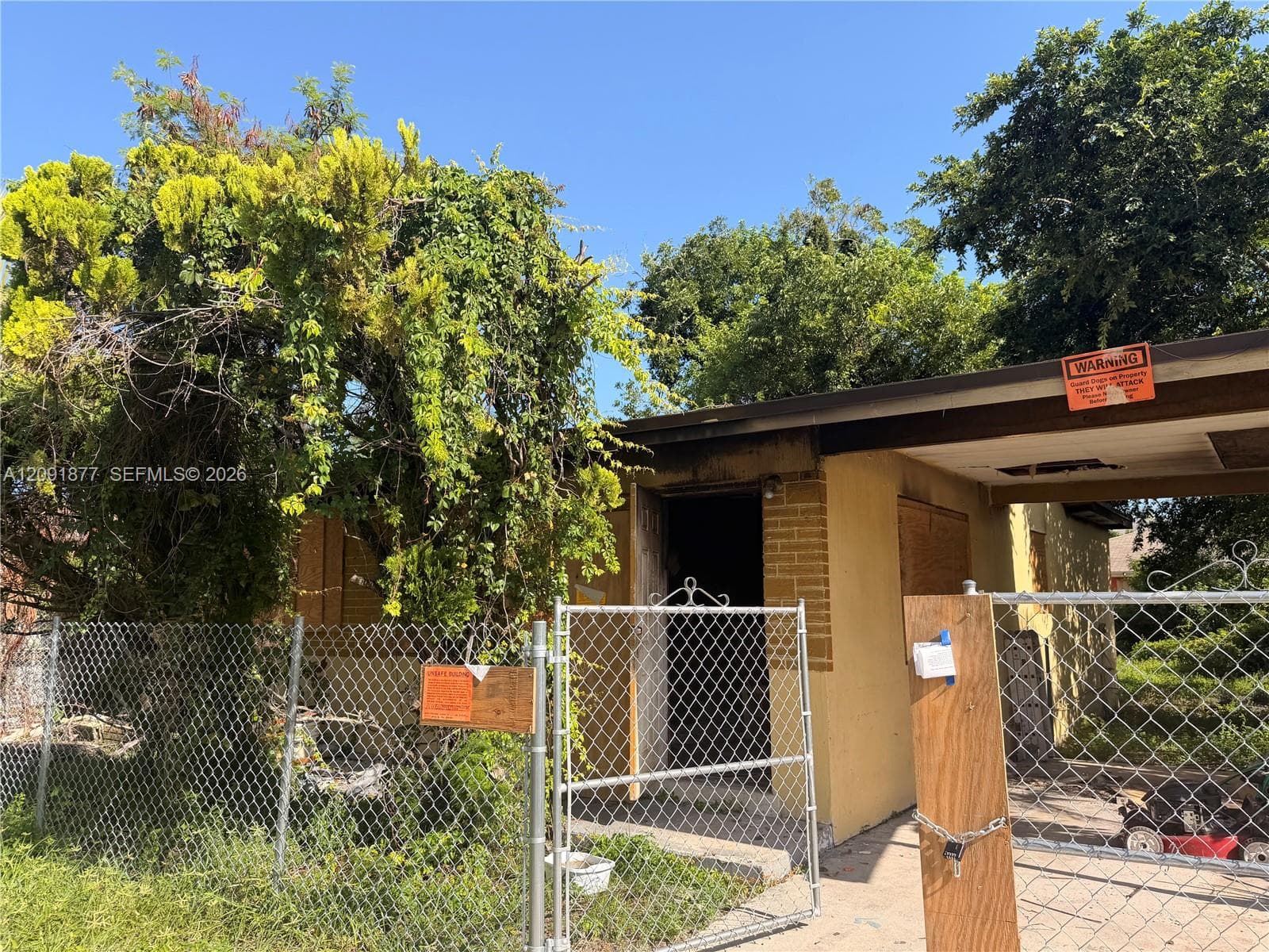 5205 Wiley St, Hollywood FL 33021