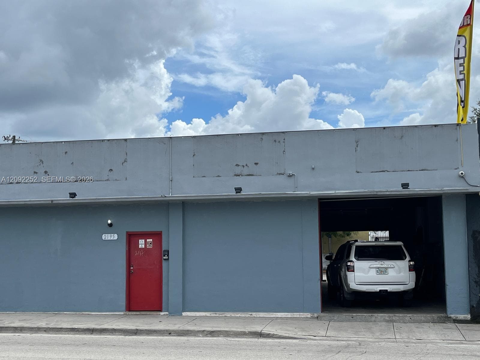 Miami, FL, 33142