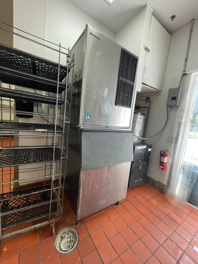 18279 Pines Blvd, Pembroke Pines FL 33029