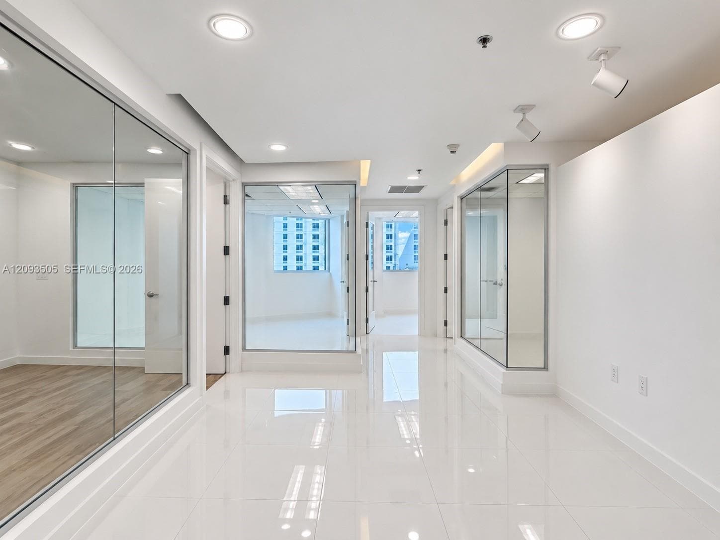 40 SW 13th St # 505, Miami FL 33130