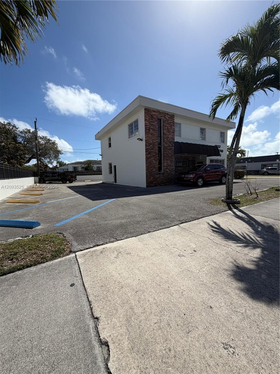 1933 SW 27th Ave, Miami FL 33145