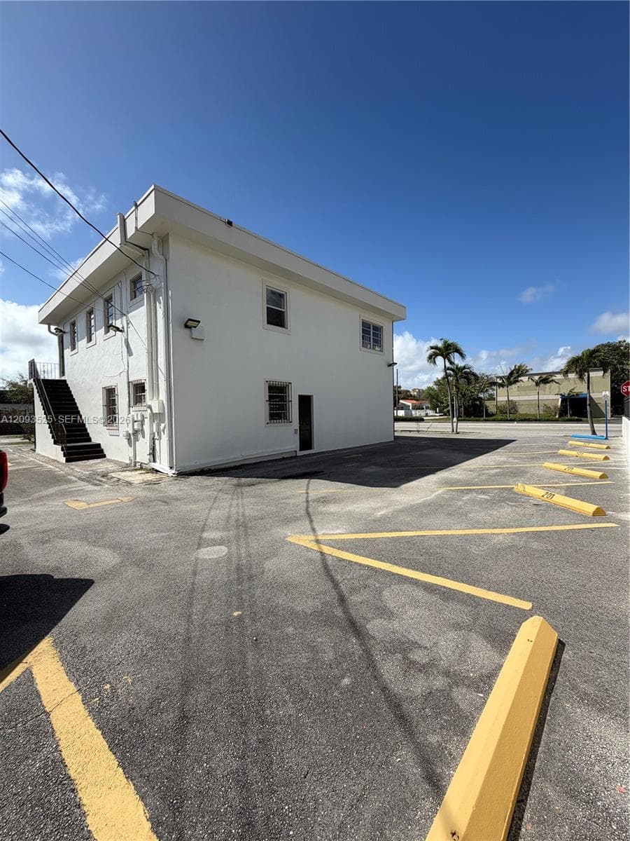 1933 SW 27th Ave, Miami FL 33145