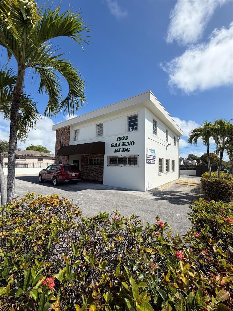 1933 SW 27th Ave, Miami FL 33145