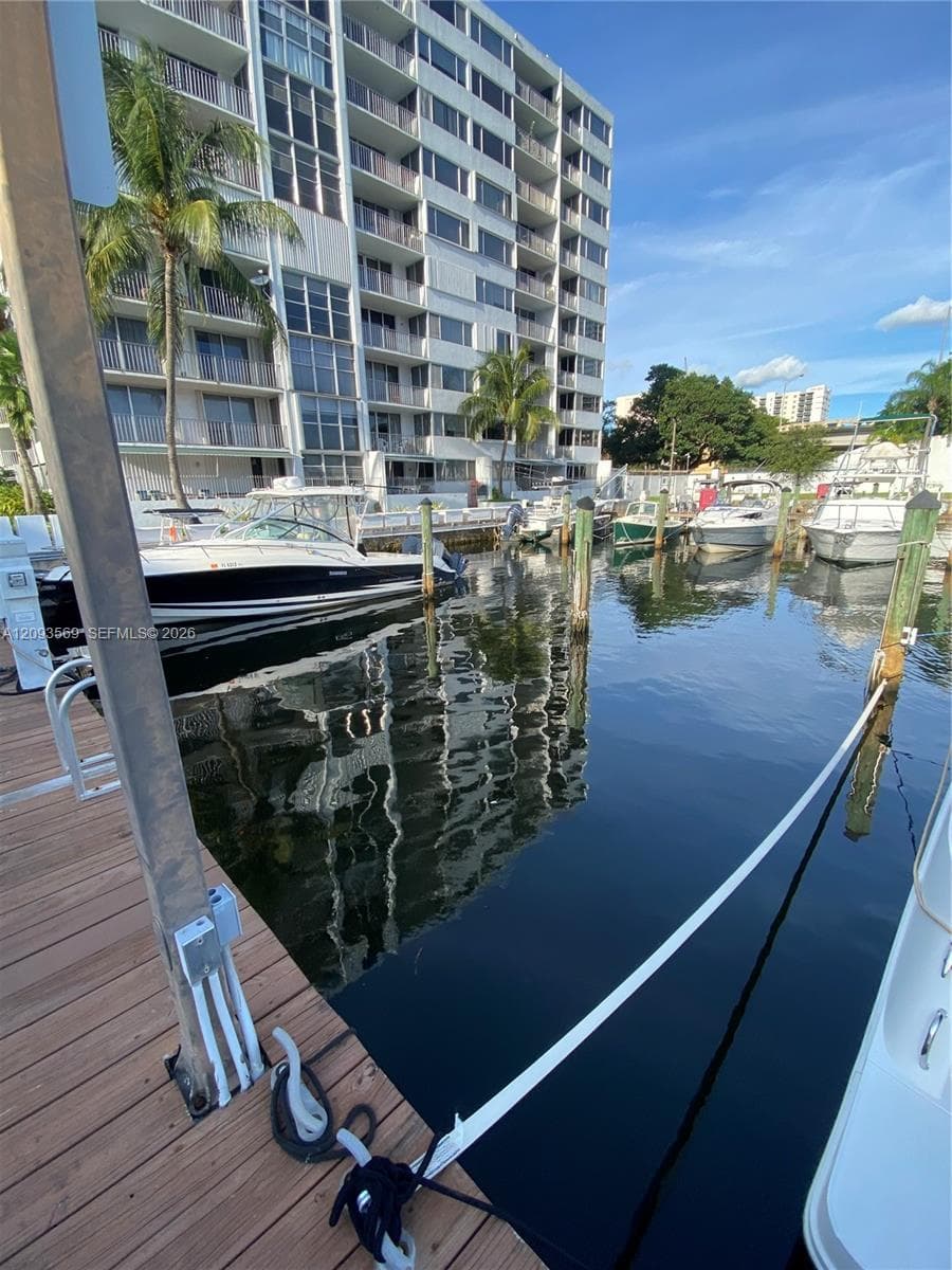 1700 NW North River Dr, Miami FL 33125