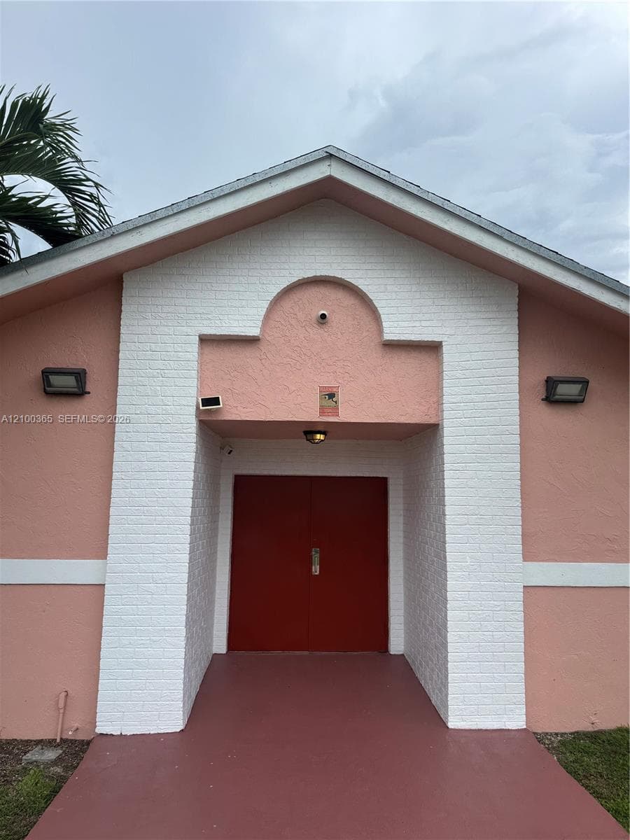 22801 SW 117th Ave, Miami FL 33170