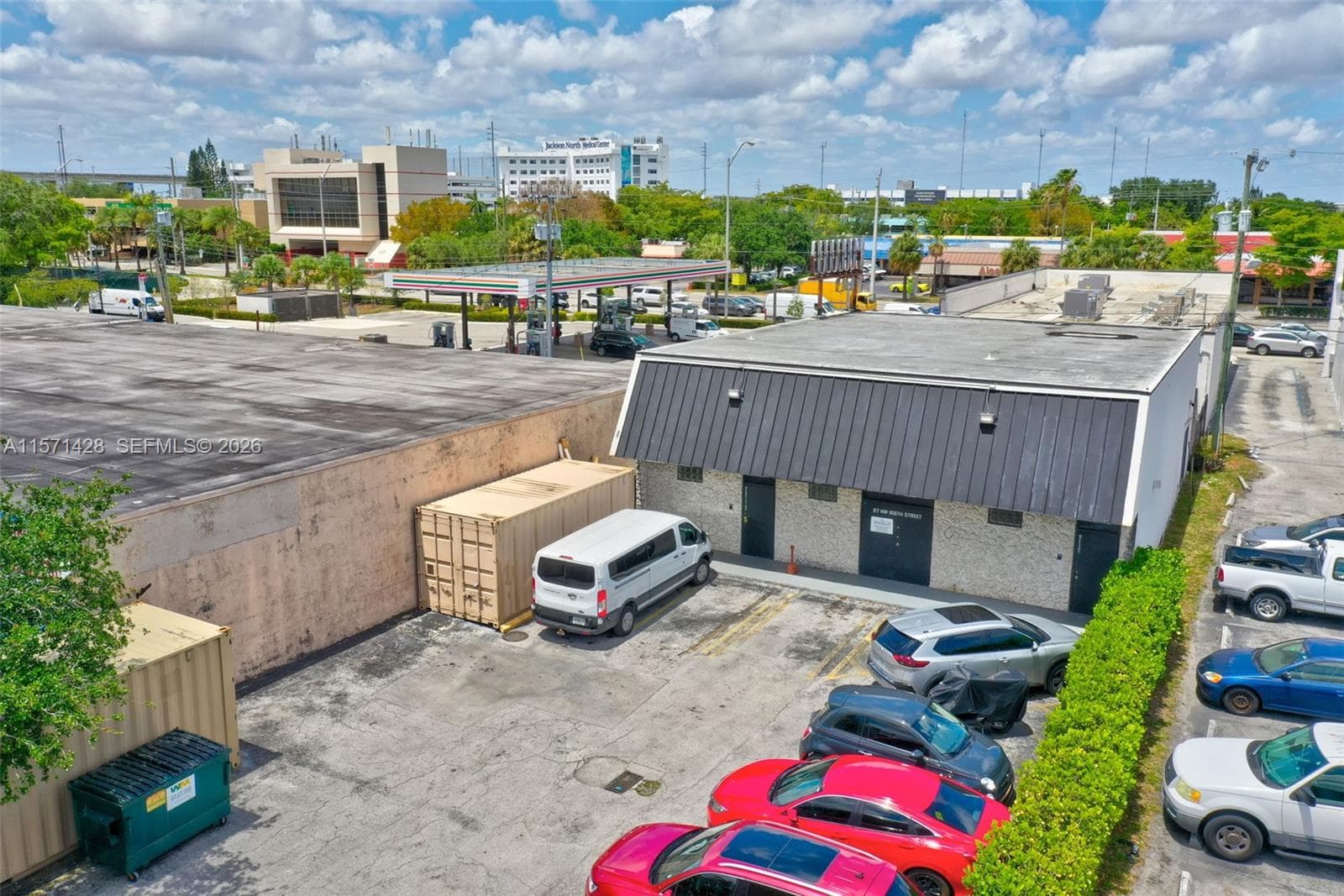 67 NW 166th St, Miami FL 33169
