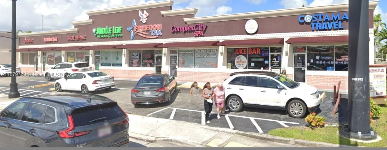 640-644 W Hallandale Beach Blvd, Hallandale Beach FL 33009