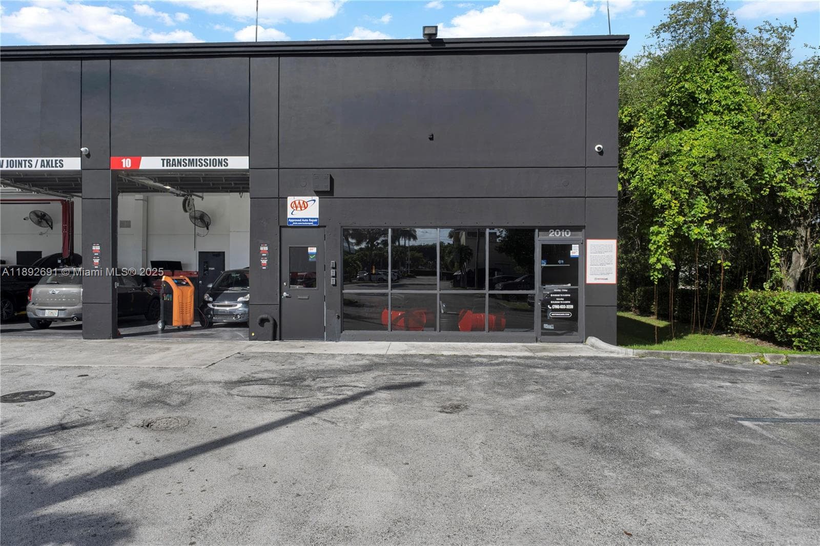 Established Service & Repair Car Shop, Sweetwater FL .