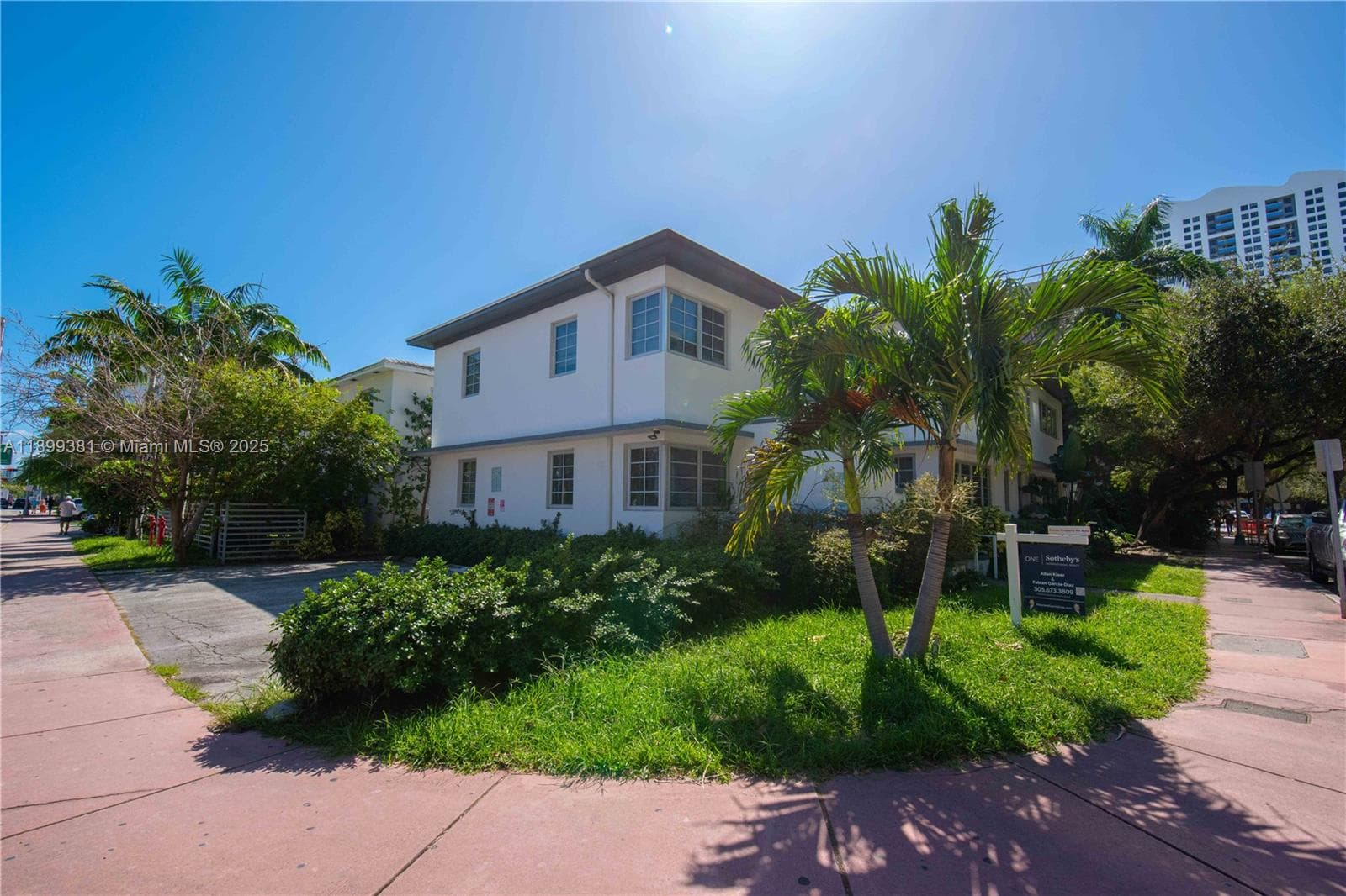 1485 Bay Rd, Miami Beach FL 33139