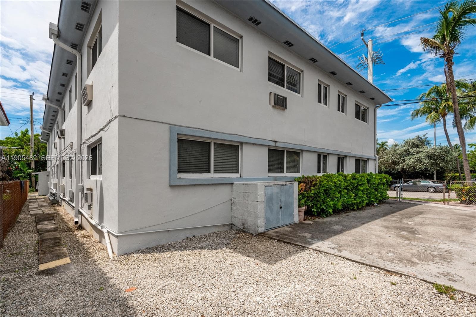7155 Rue Notre Dame, Miami Beach FL 33141