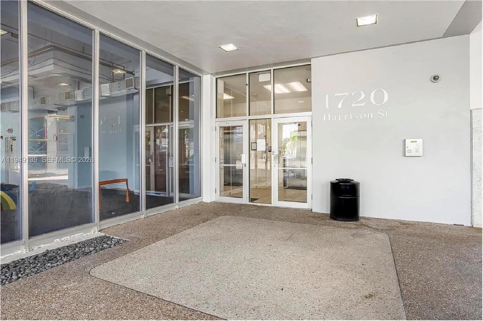 1720 Harrison St # F, Hollywood FL 33020