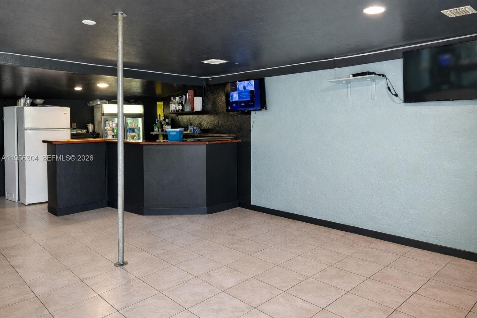 21855 S Dixie Hwy, Miami FL 33170