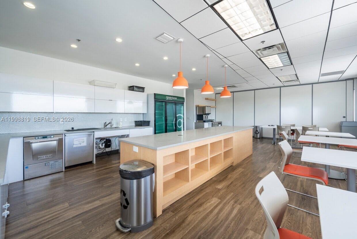 1095 NW Broken Sound Pkwy NW # 306, Boca Raton FL 33487