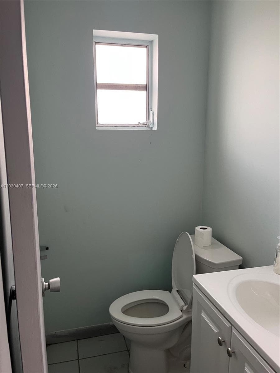 2930 NW 17th Ter, Oakland Park FL 33311