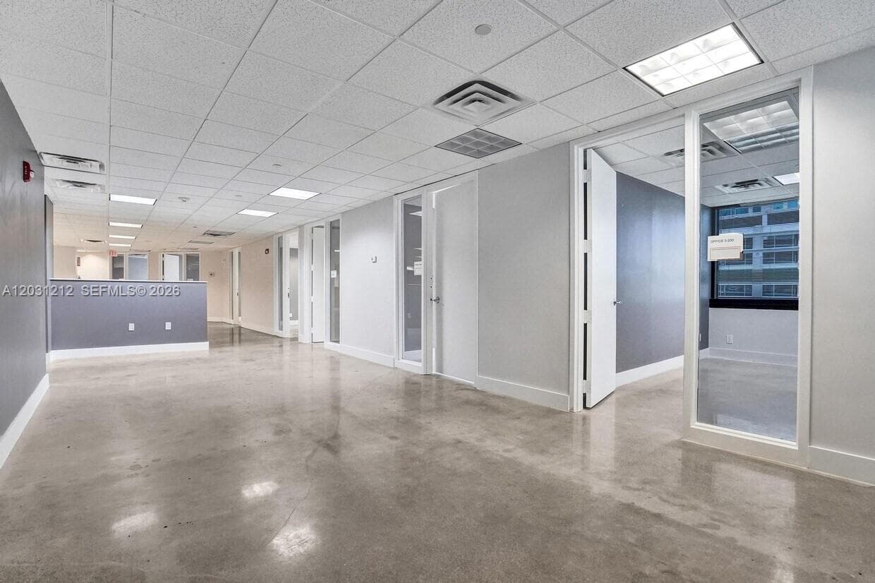 200 S Andrews Ave # 303, Fort Lauderdale FL 33301