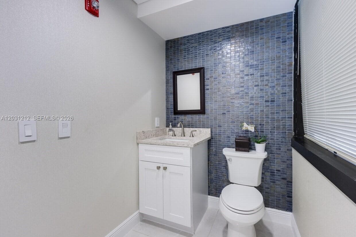 200 S Andrews Ave # 303, Fort Lauderdale FL 33301
