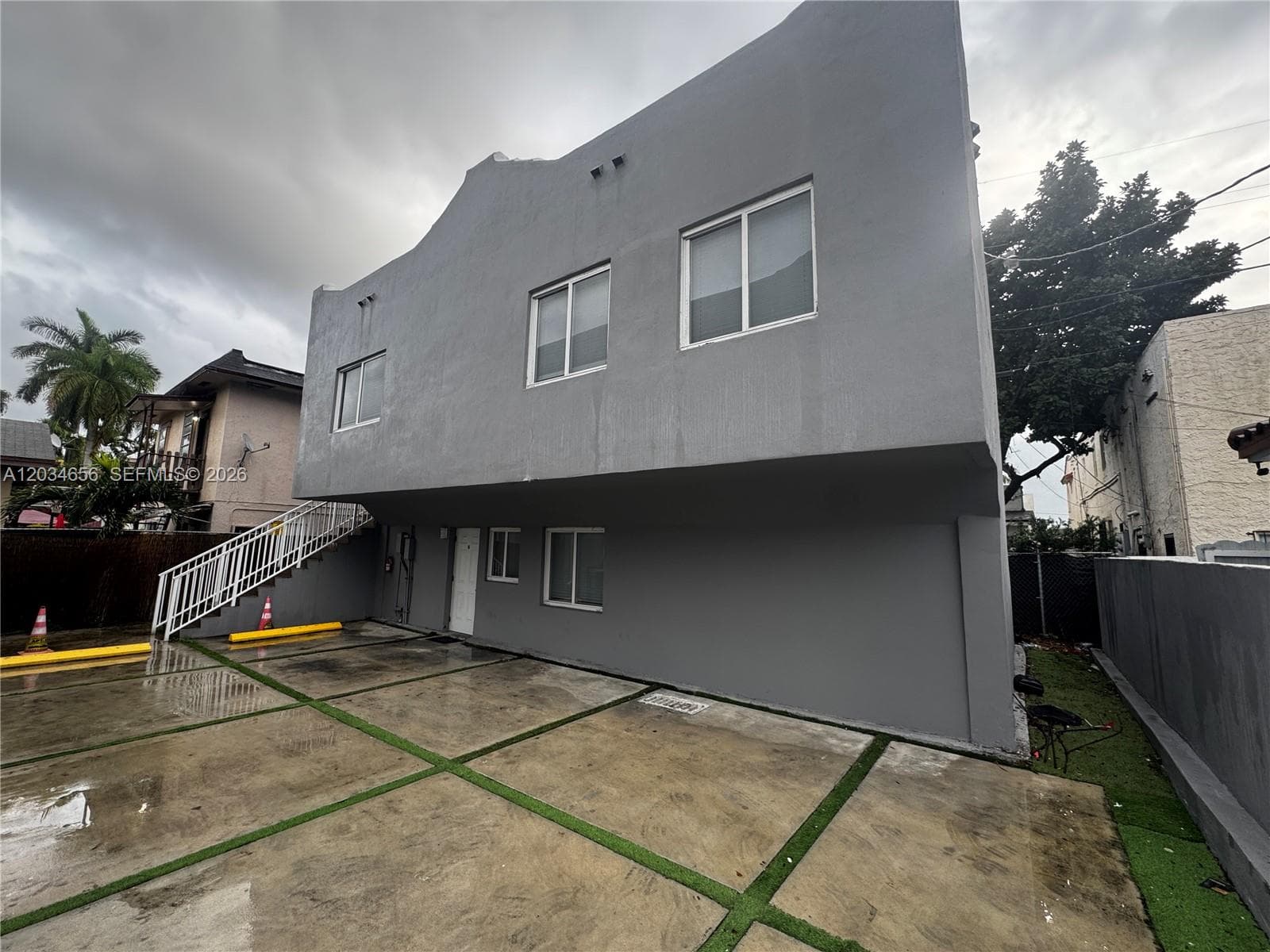 1684 SW 10th St, Miami FL 33135