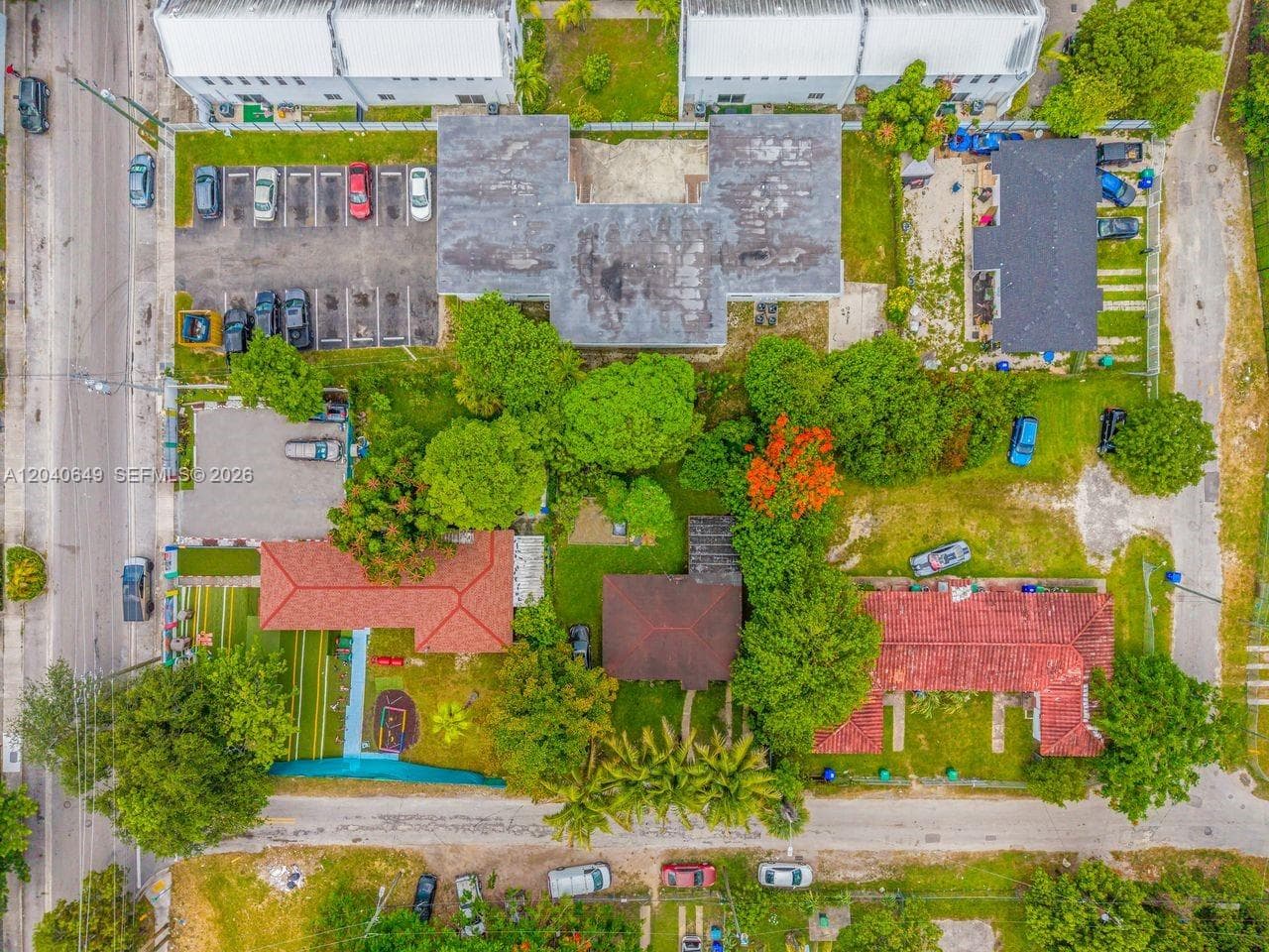 111 NW 77th St, Miami FL 33150
