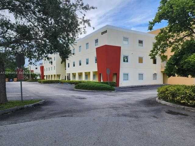 12595 SW 137th Ave # 311, Miami FL 33186