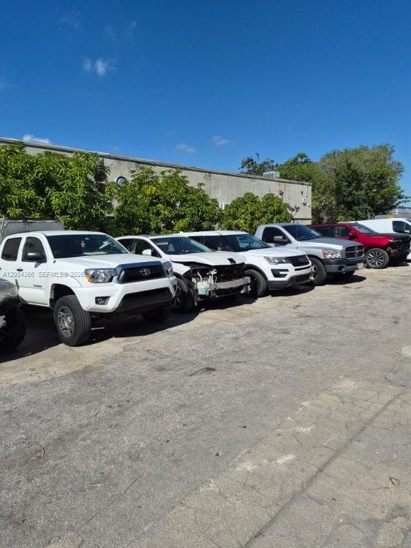 12459 SW 130th St, Miami FL 33186