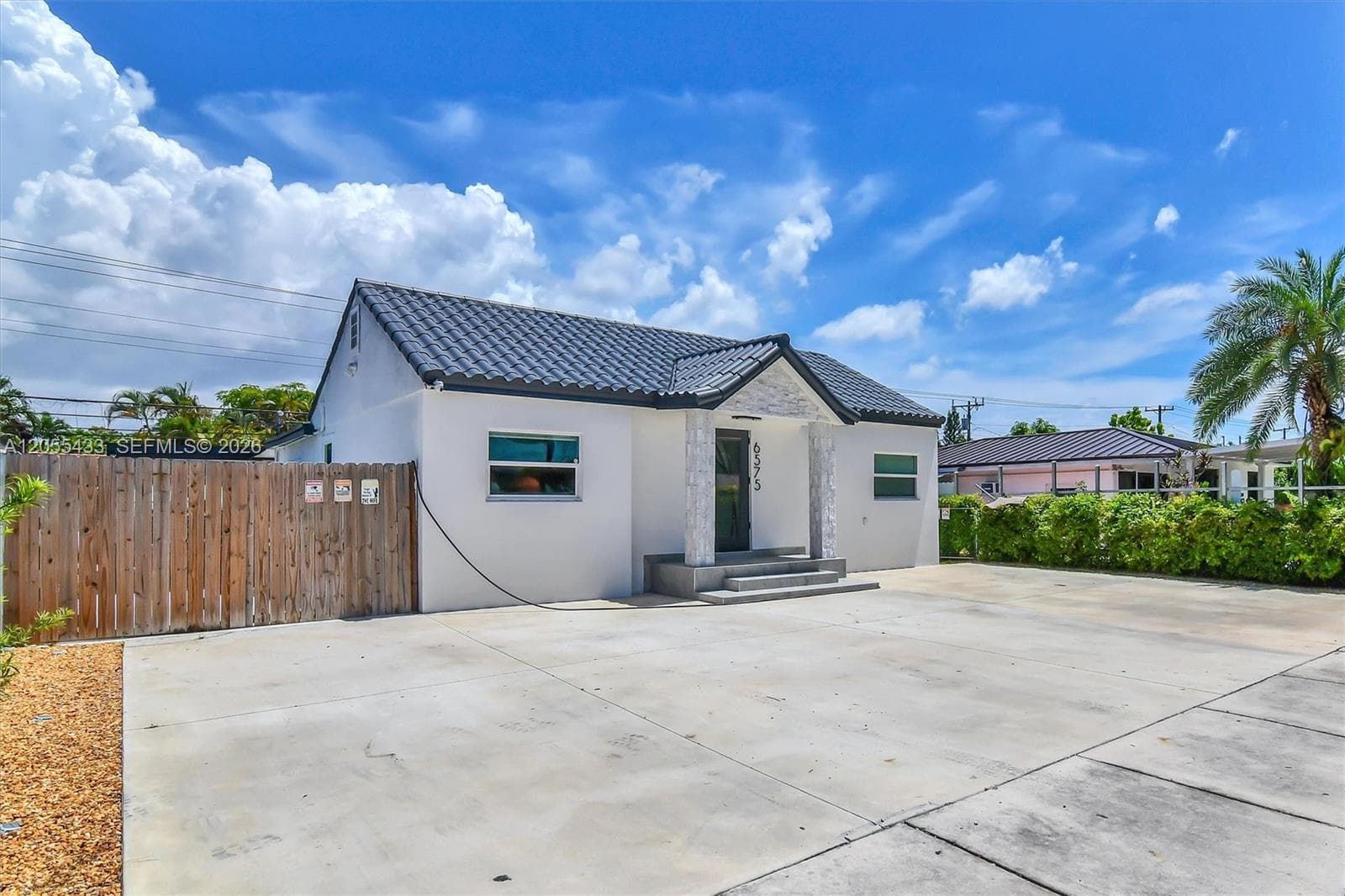 6575 SW 39th Ter, Miami FL 33155