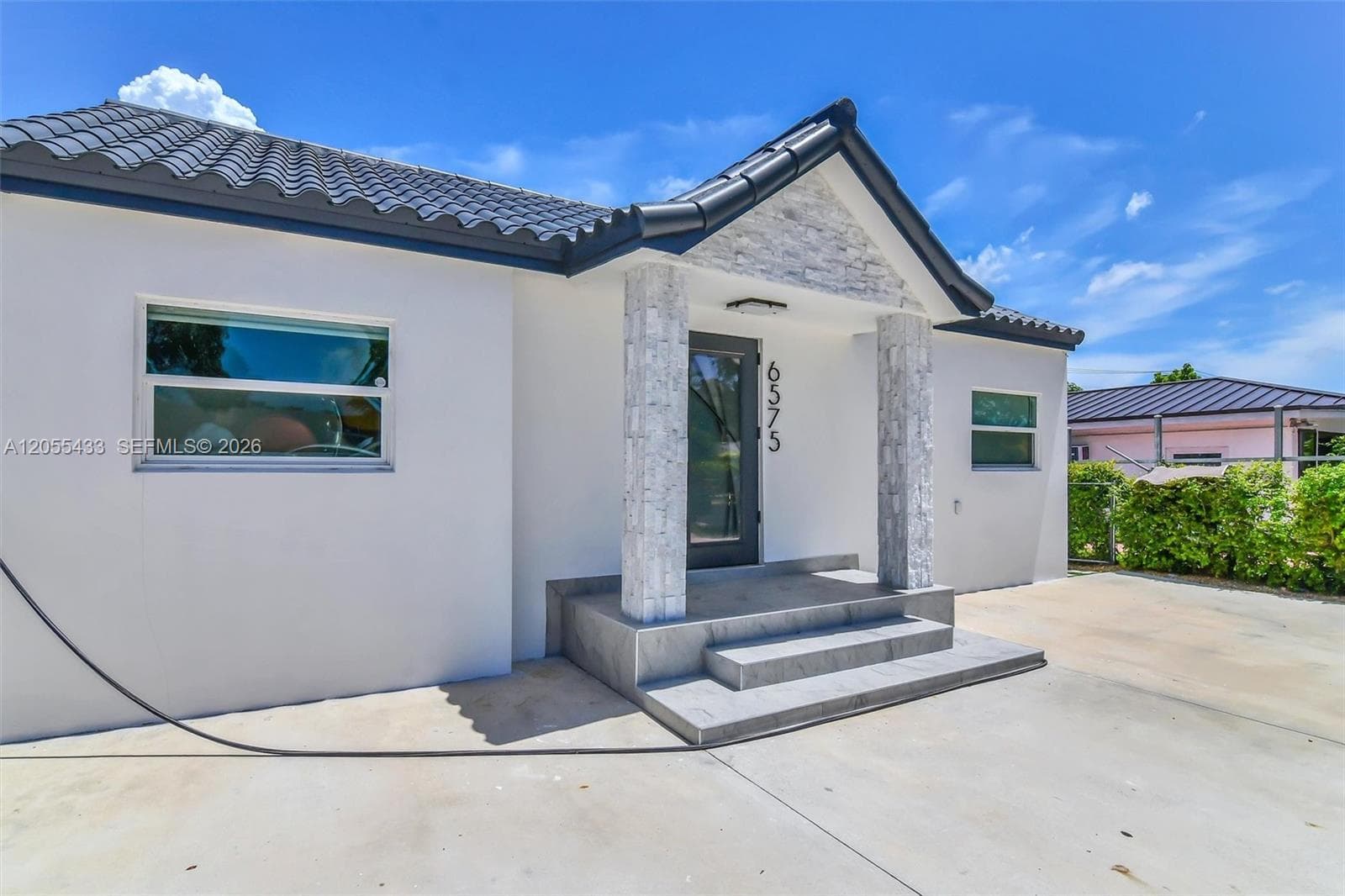 6575 SW 39th Ter, Miami FL 33155