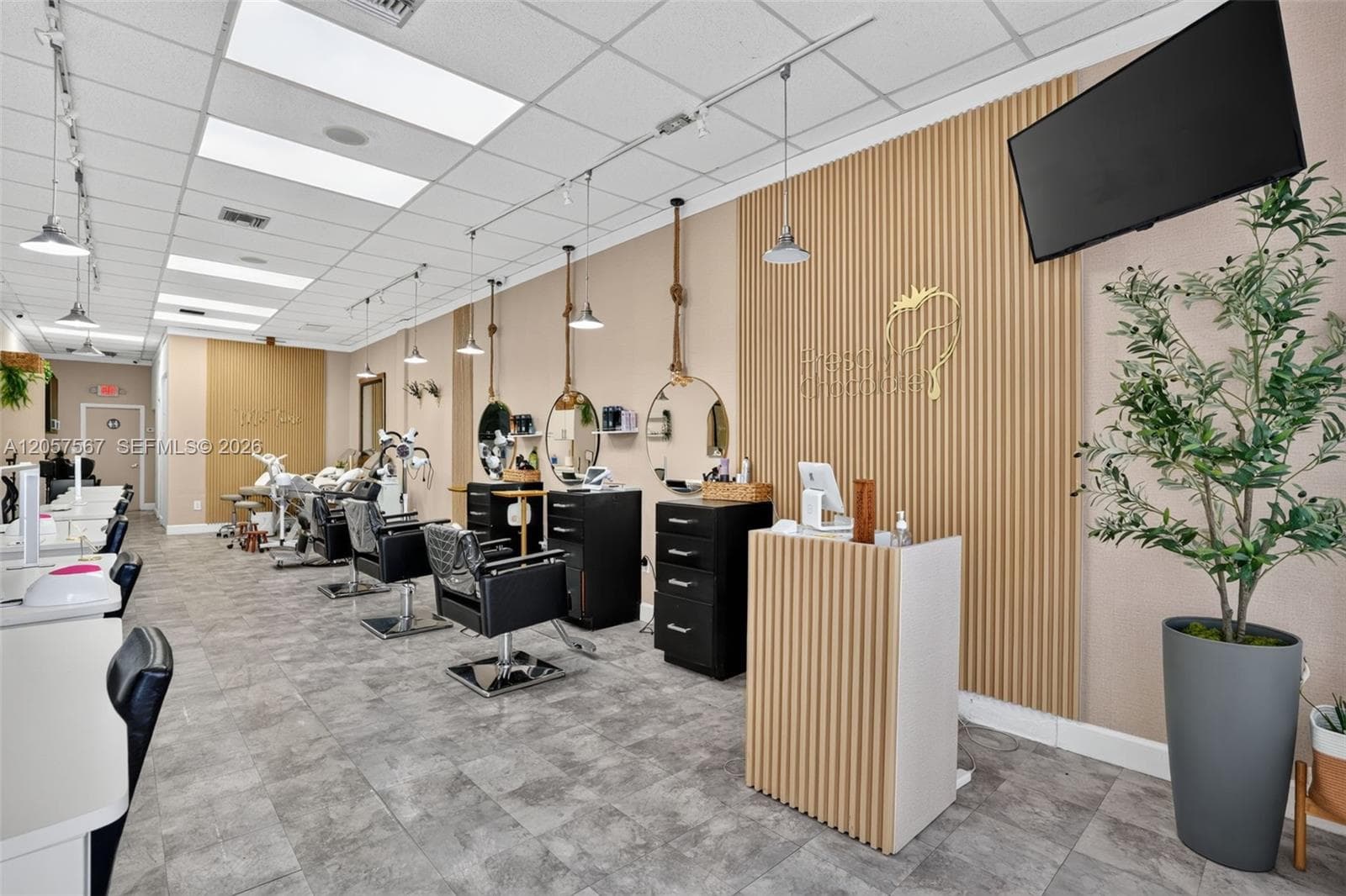 Full Service Salon for Sale in Miami, Miami FL 33173