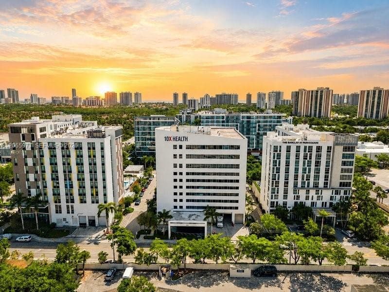 2920 NE 207th St # 801, Aventura FL 33180