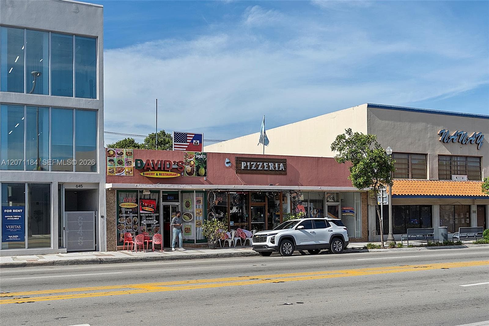 653 NE 125, North Miami FL 33161